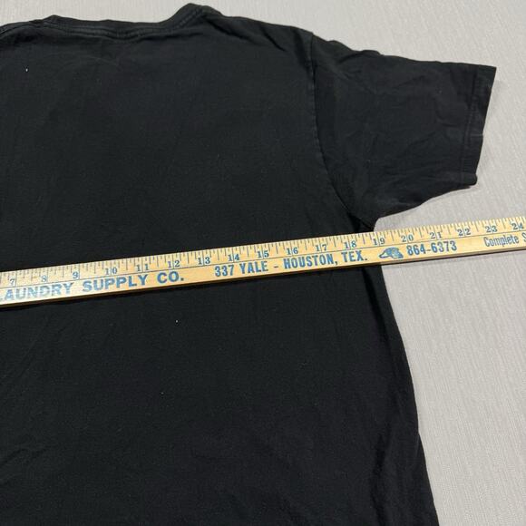 Jaws Shirt Vintage Poster Version Robert Shaw Roy Scheider Quint Sz Medium - Picture 4 of 5